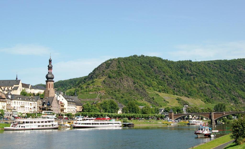Flair Hotel Am Rosenhuegel - Garni Cochem Exterior foto
