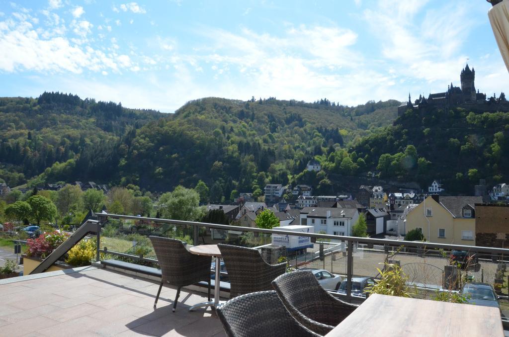 Flair Hotel Am Rosenhuegel - Garni Cochem Exterior foto